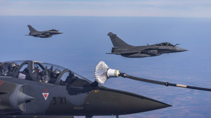 Mirage-2000-Rafale-Marine-19102022-1J0A9523
